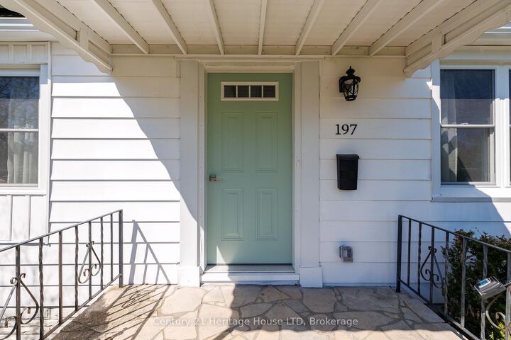 Property Photo: 197 Murray Street ON L2A 2B7