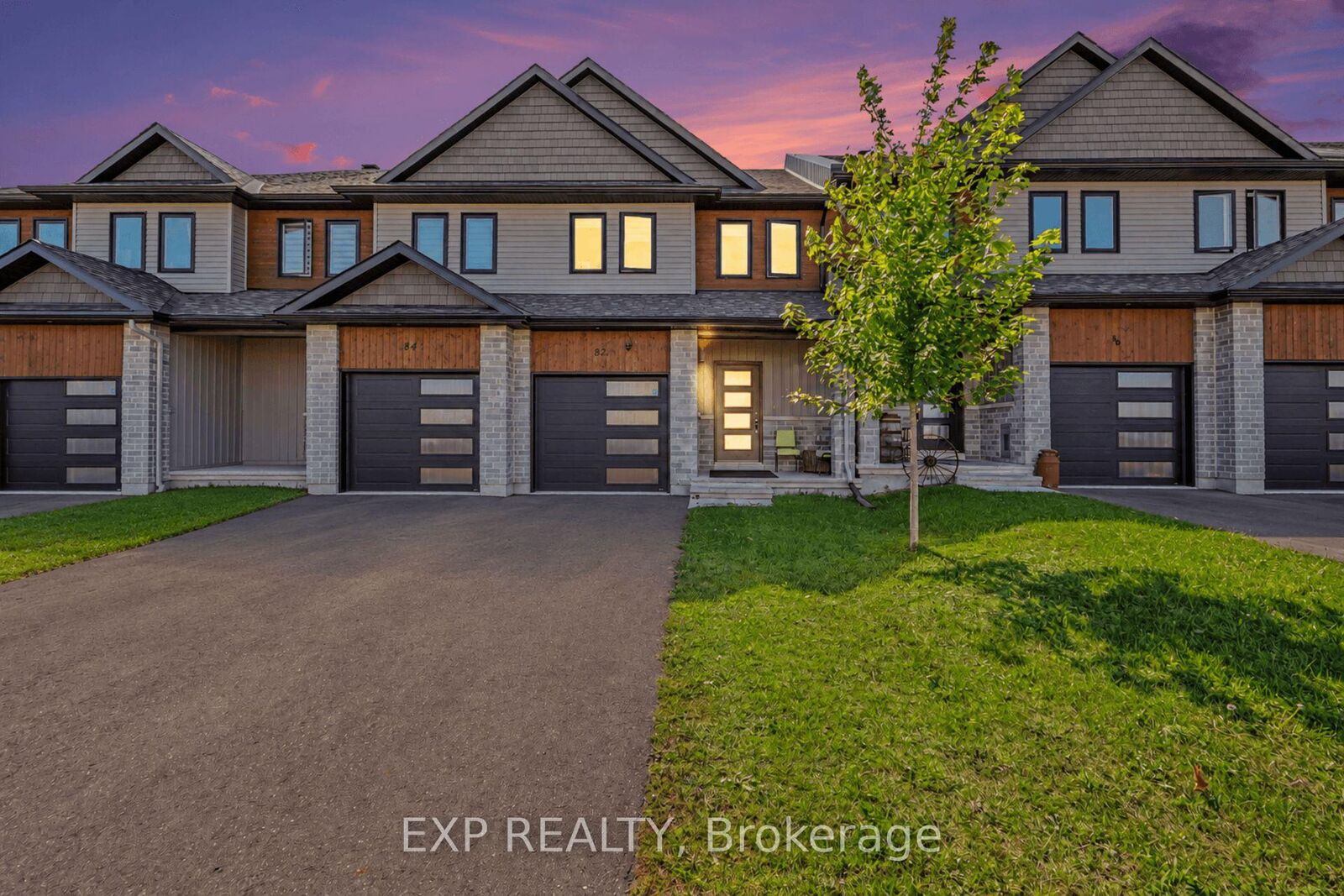 Property Photo: 82 Morgan Clouthier Way ON K7S 0K1