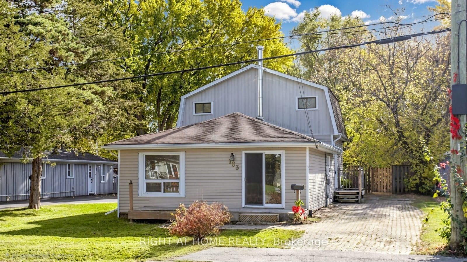 Property Photo:  163 Bayview Avenue  ON L4P 2T1 