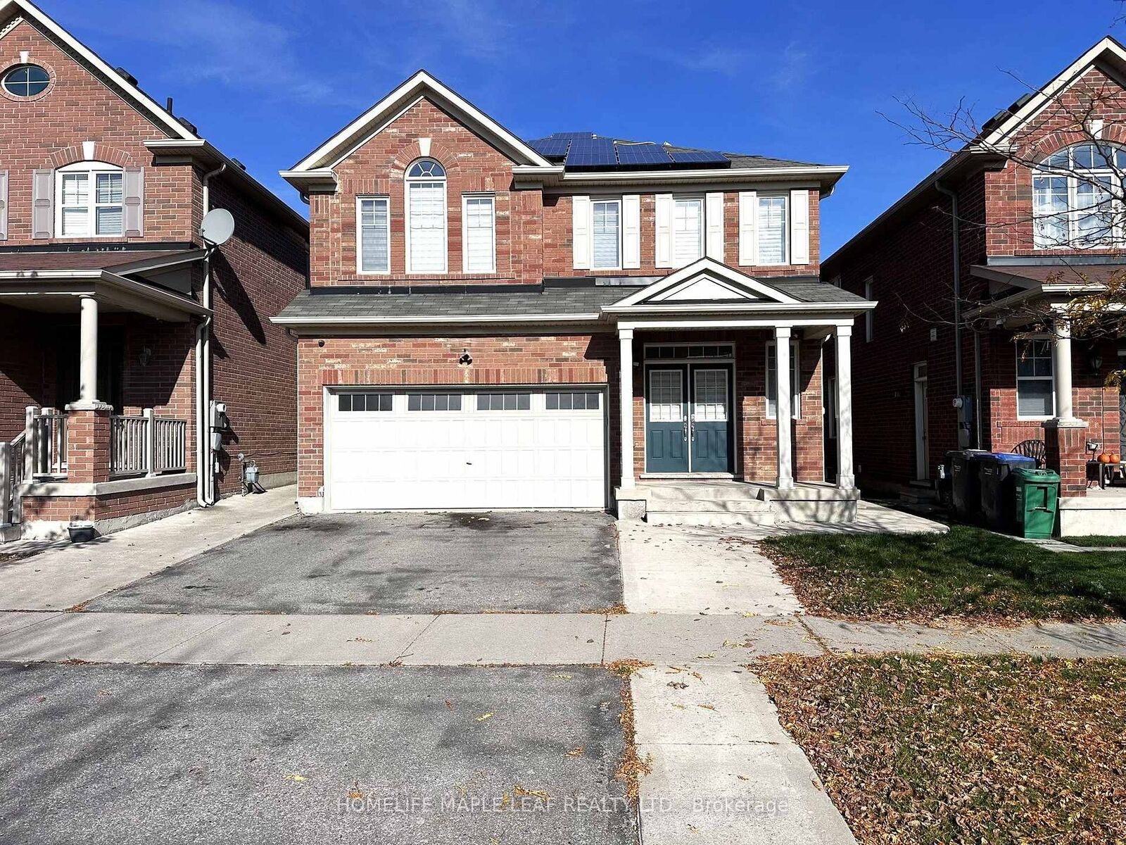 Property Photo:  58 Seafair Crescent  ON L6Y 5W3 