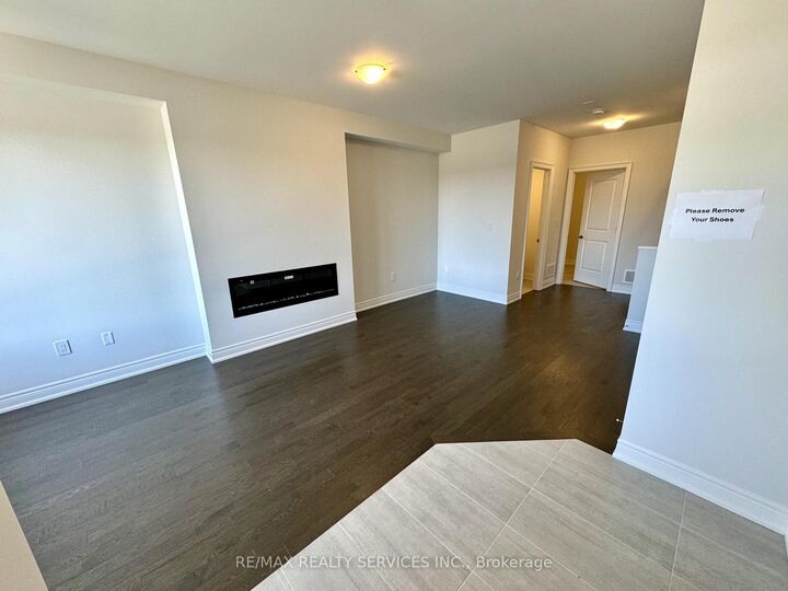 Property Photo: 385 Inspire Boulevard ON L6R 4E4