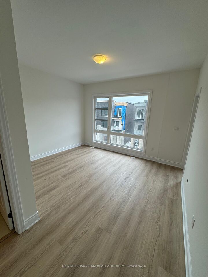 Property Photo:  82 Paradox Street  ON L4L 1A7 