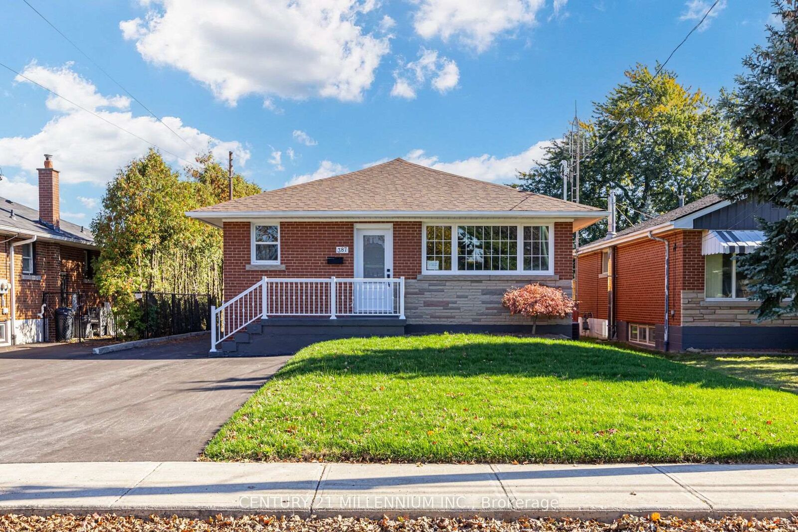 Property Photo:  387 East 19th Street Lower  ON L9A 4S9 