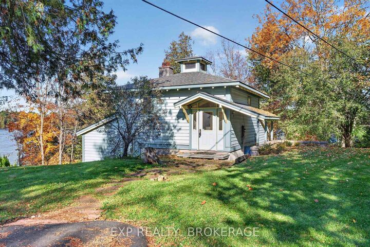 Property Photo:  1008 Mockingbird Lane  ON K0H 2T0 