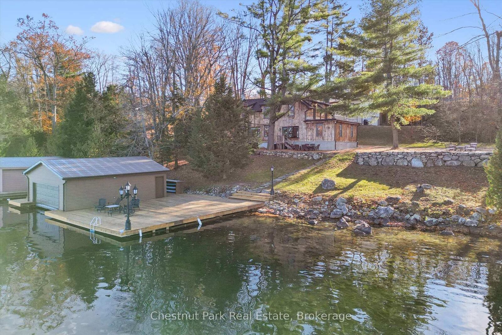 Property Photo:  1932A Lake Joseph Road  ON P0C 1H0 