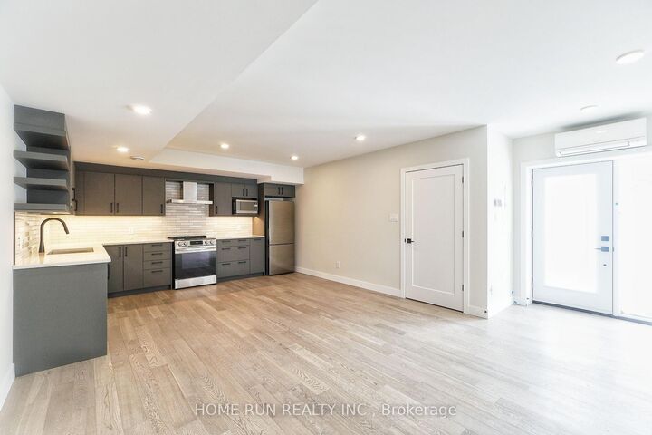 Property Photo:  146 Orr Farm Way B  ON K2K 0R1 