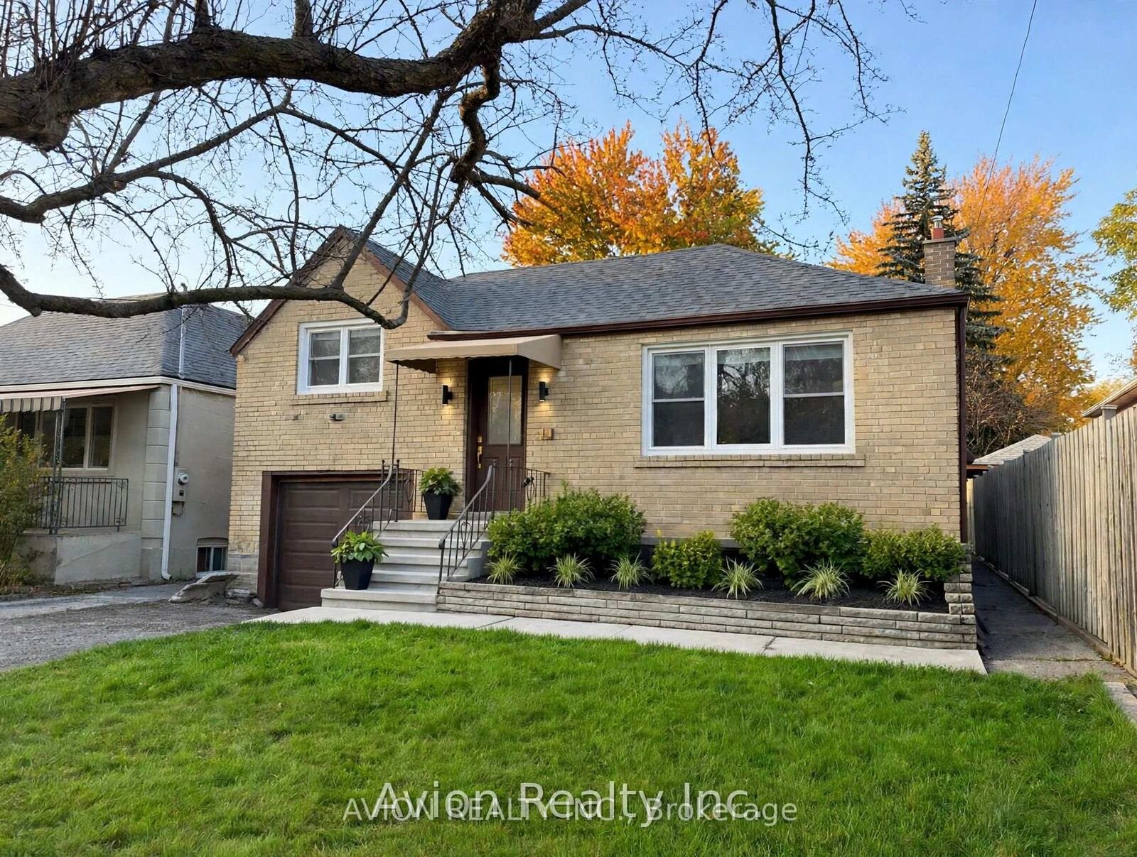 Property Photo: 58 Abitibi Avenue ON M2M 2V4