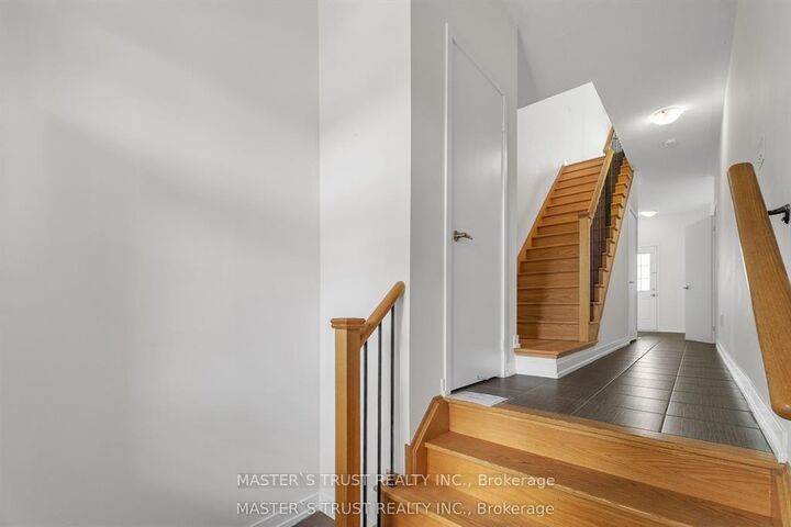 Property Photo:  183 Harding Park Street  ON L3Y 0E3 