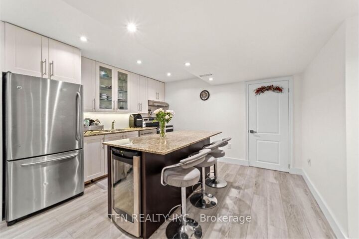 Property Photo: 17 Camden Drive ON L4K 5S6