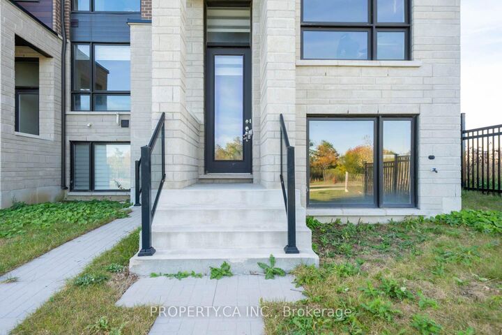 Property Photo:  101 Mikayla Lane  ON L6B 1R1 