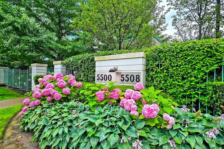 Property Photo: 5508 Yonge Street 1606 ON M2N 5S2