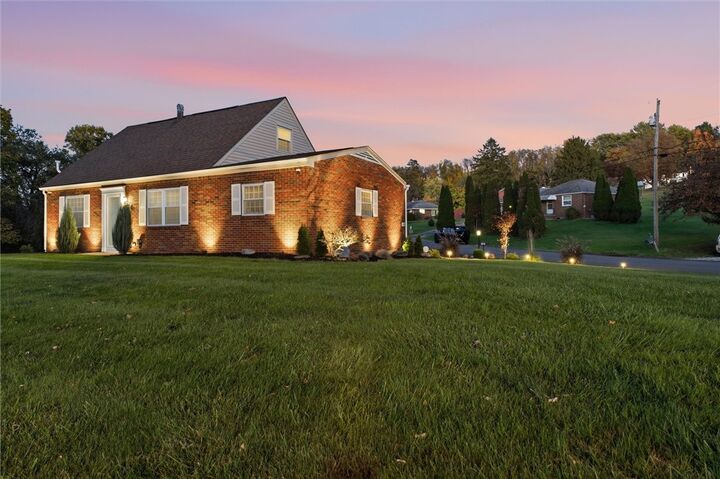Property Photo:  1802 Arona Rd  PA 15642 