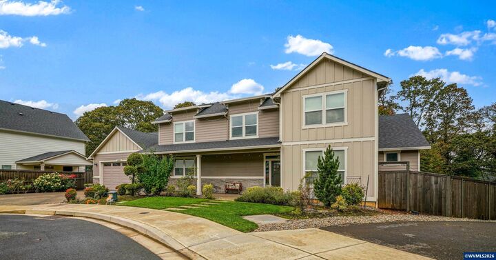 Property Photo:  1891 Watson Butte Av SE  OR 97306 