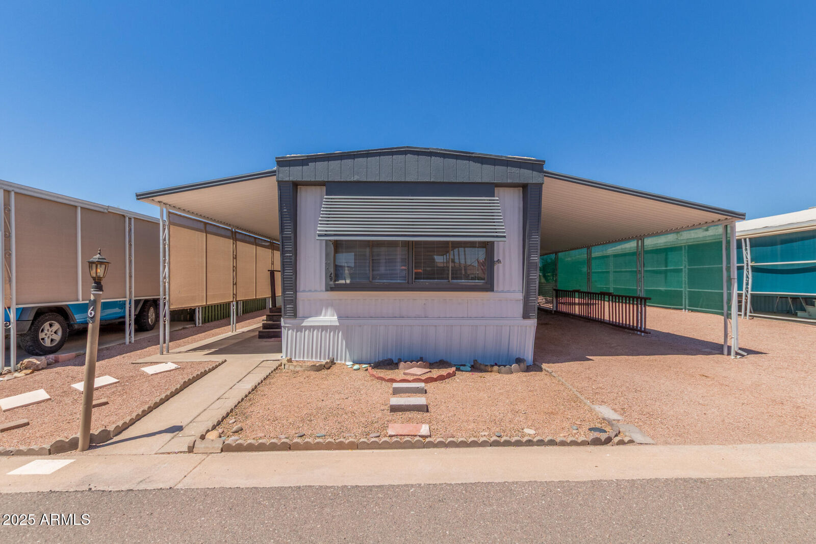 Property Photo: 1363 N Plaza Drive 6 AZ 85120