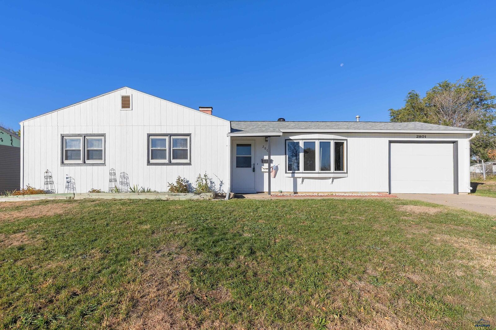 Property Photo:  2801 Lynnwood Dr  SD 57701-7113 