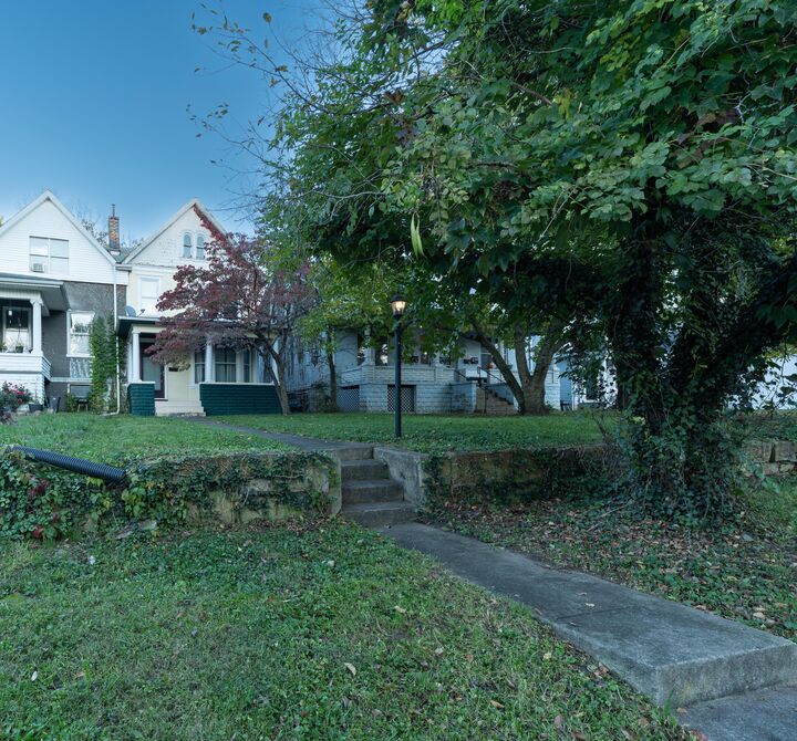 Property Photo:  157 S Mulberry Street  OH 45601 