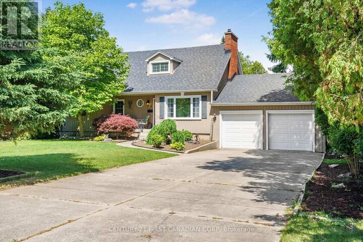 Property Photo:  9 O'Brien Drive  ON N7M 2E5 