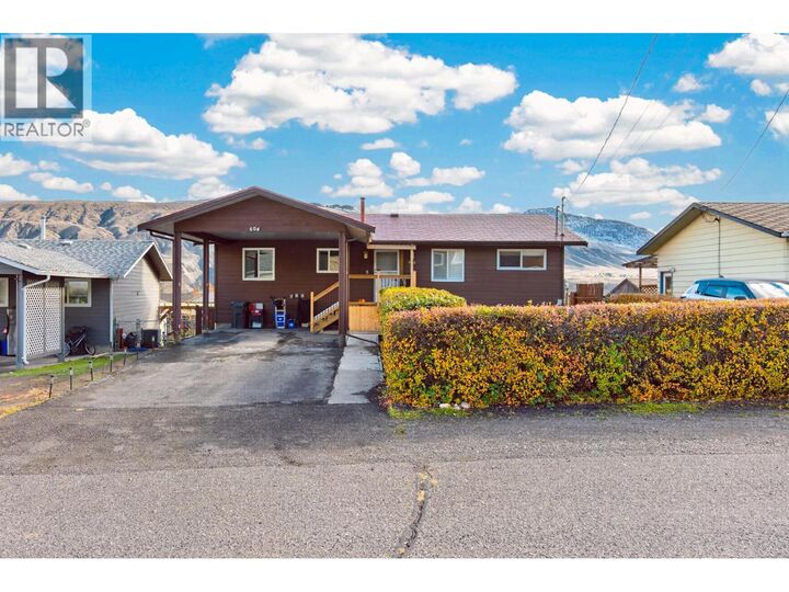 Property Photo:  604 Pine Street  BC V0K 1A0 