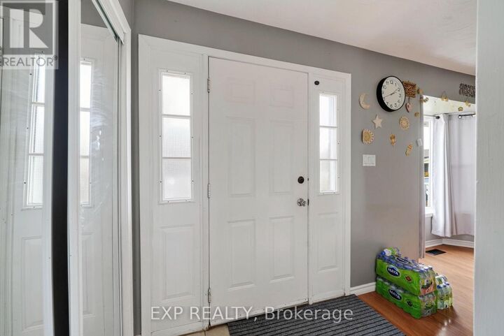 Property Photo:  327 Angela Crescent  ON K6H 7A1 