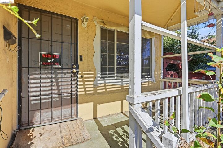 Property Photo: 1916 E Street CA 94541