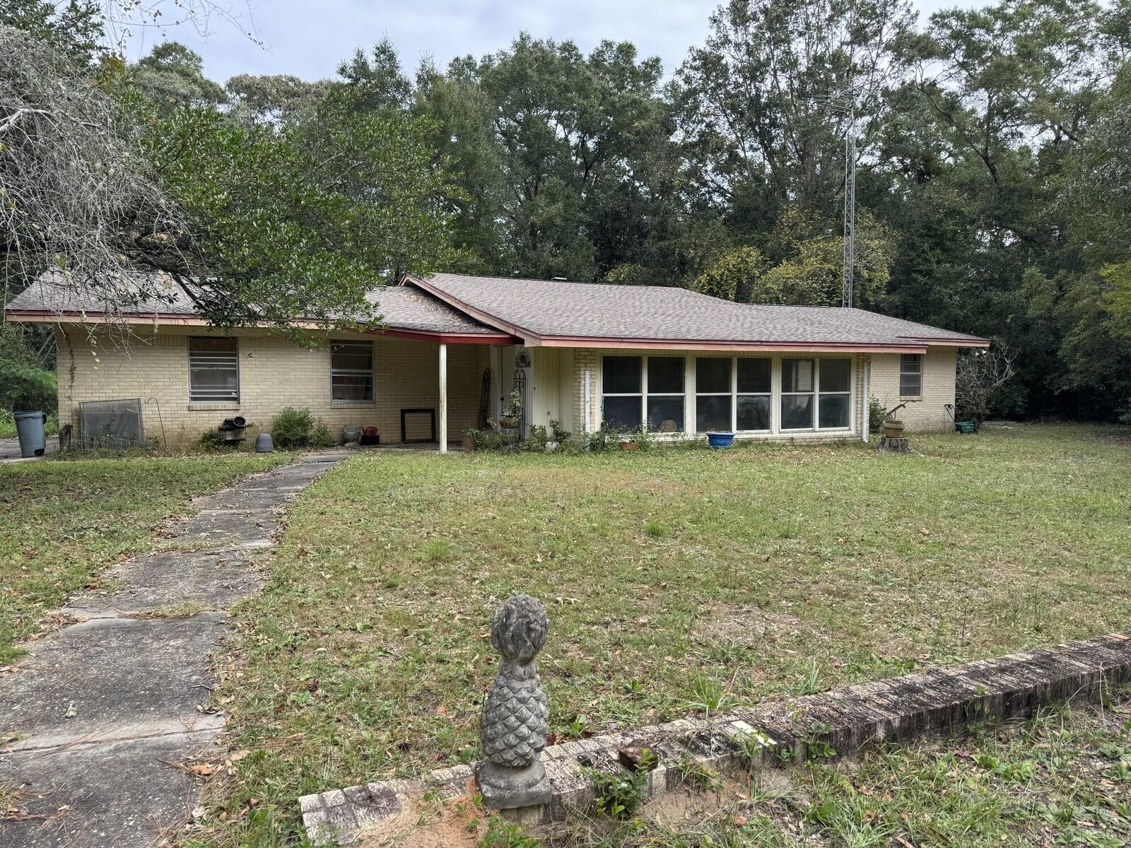 Property Photo: 3211 Maple Street FL 32539