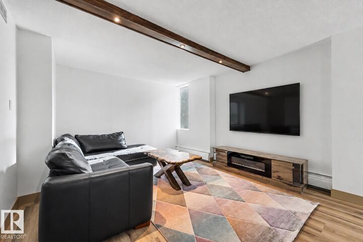 Property Photo:  10160 115 Street NW 301  AB T5K 1T6 