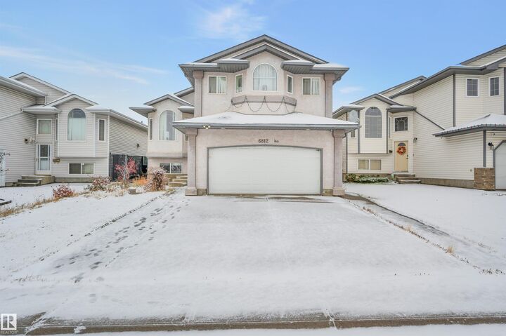 Property Photo:  6812 166 Avenue NW  AB T5Z 3T2 
