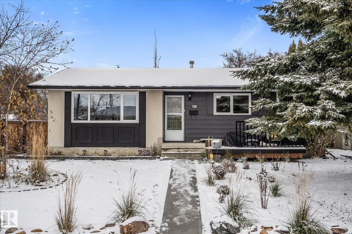 Property Photo:  22 Wapiti Drive  AB T9G 1R3 