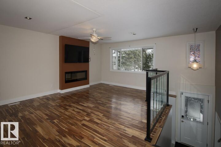Property Photo:  12804 133 Street NW  AB T5L 1S6 