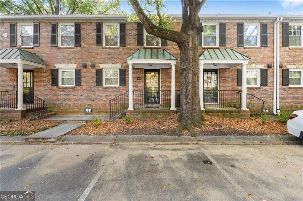Property Photo:  6700 Roswell Road 19B  GA 30328 