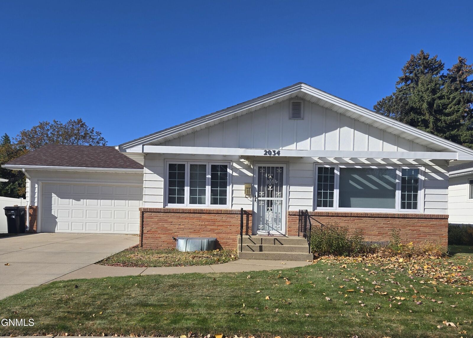 Property Photo:  2034 2nd Street N  ND 58501 