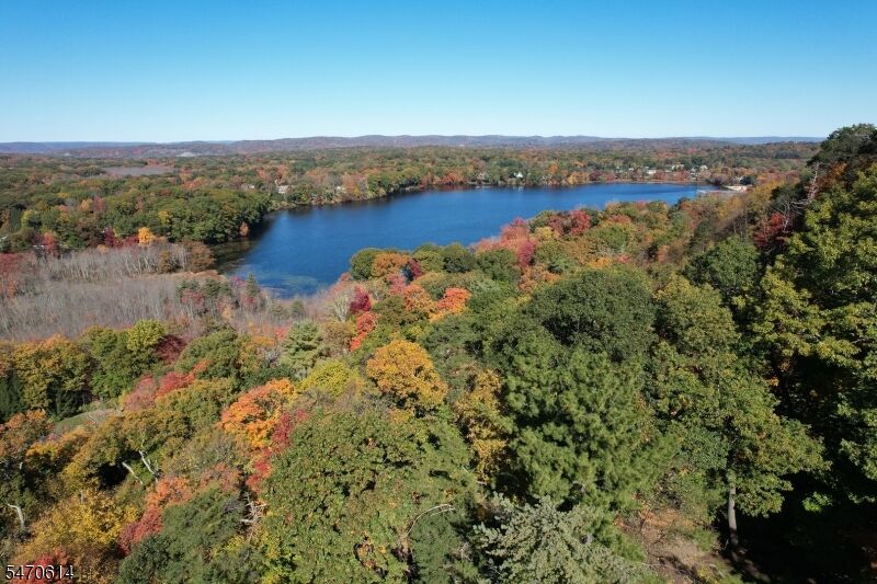 Property Photo: 999 Cherokee Ln NJ 07417