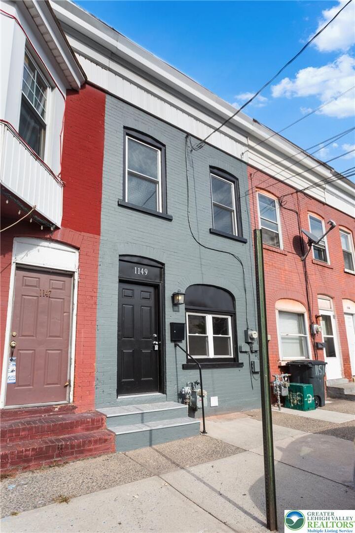 Property Photo:  1149 E 3rd Street  PA 18015 