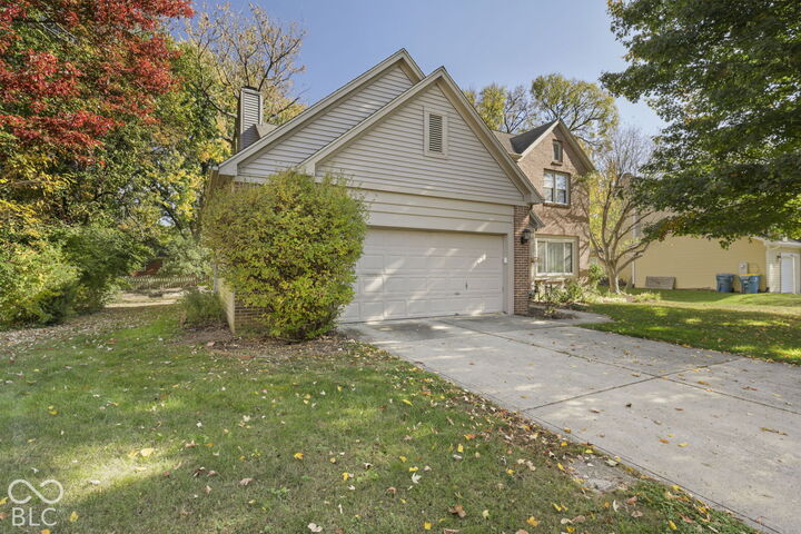 Property Photo:  10331 Foxwood Drive W  IN 46280 