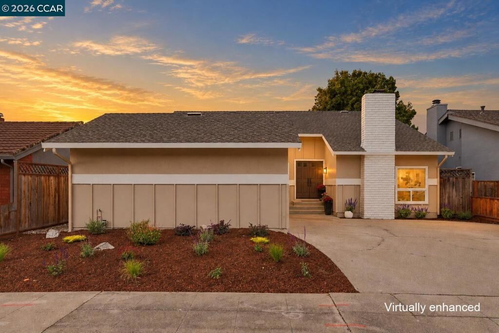 Property Photo:  140 Spinnaker St  CA 94404 