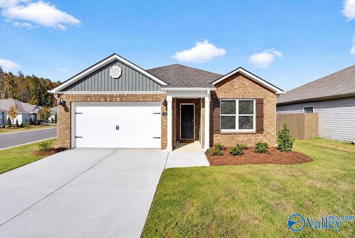 Property Photo:  285 Ashland Drive  AL 35077 