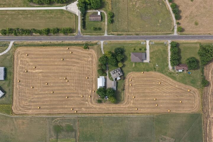 Property Photo: 2411 W Fm 813 TX 75152