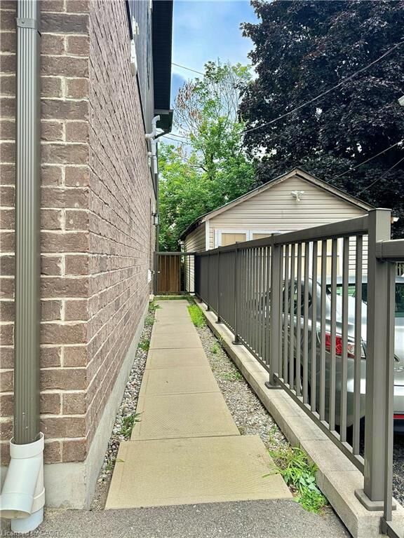 Property Photo:  66 West Avenue 2  ON N2M 1X6 