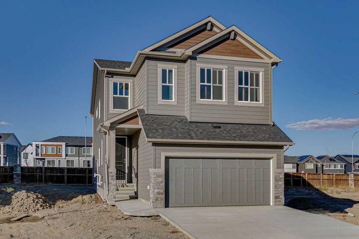 Property Photo:  468 Buffaloberry Manor SE  AB T3M 3K4 