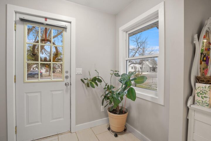 Property Photo:  3706 42 Avenue  AB T4N 2Z4 