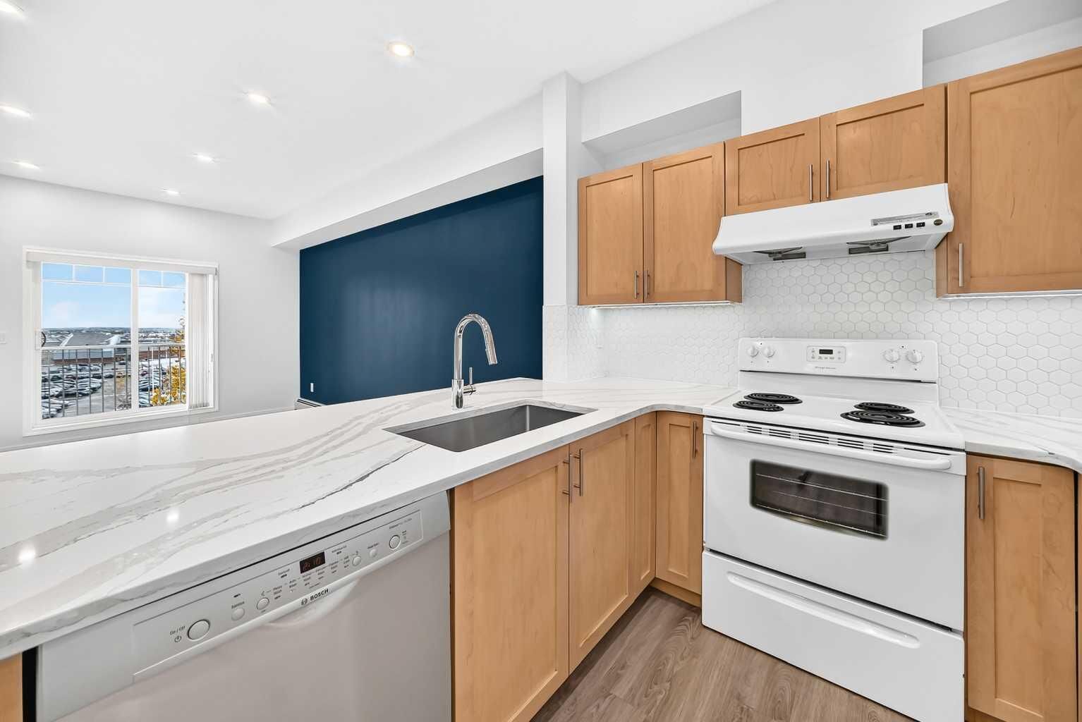 Property Photo:  70 Panamount Drive NW 9307  AB T3K 6K6 