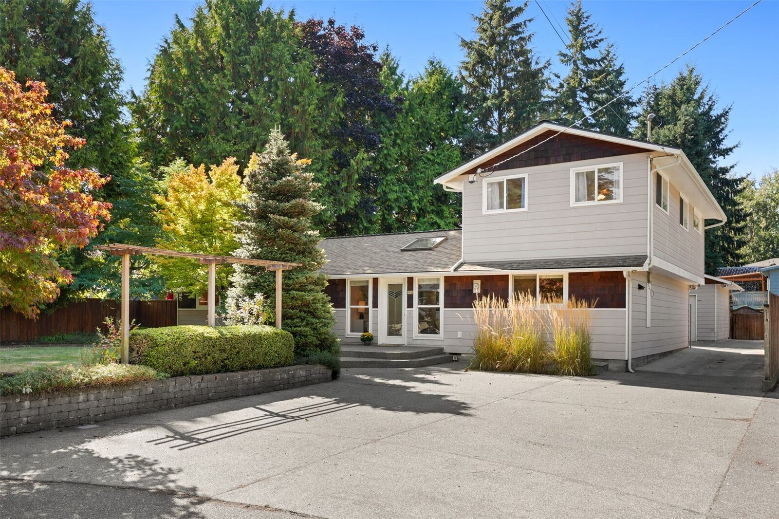 Property Photo: 19012 78th Place W WA 98026
