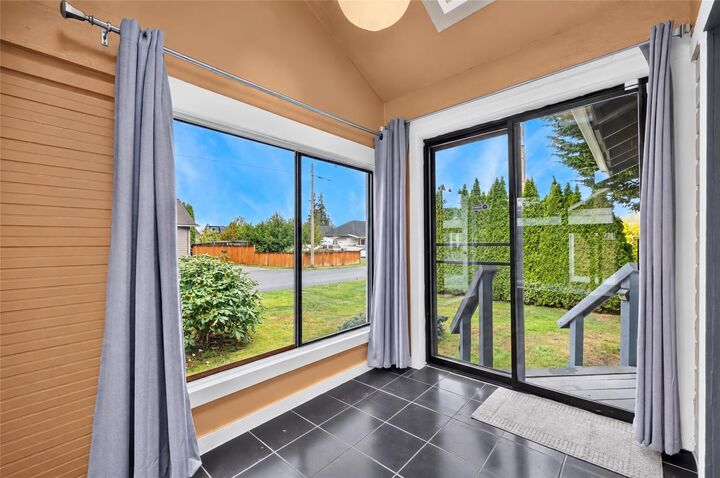 Property Photo: 517 S Blakeley Street WA 98272