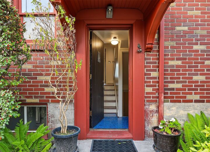 Property Photo:  2918 NW Esplanade  WA 98117 