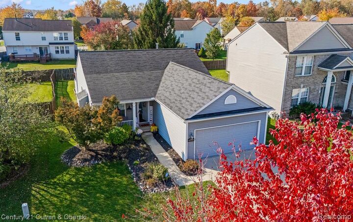Property Photo: 6282 Maplehurst Drive MI 48197