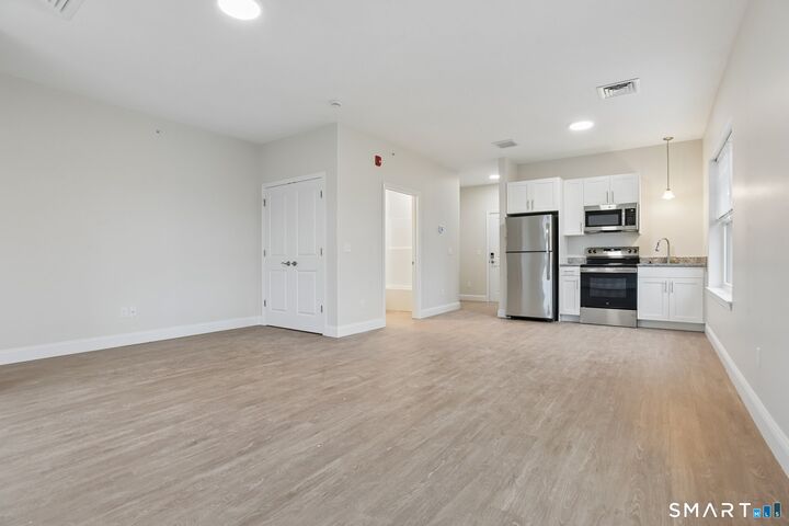 Property Photo: 55 Steele Boulevard 204 CT 06037