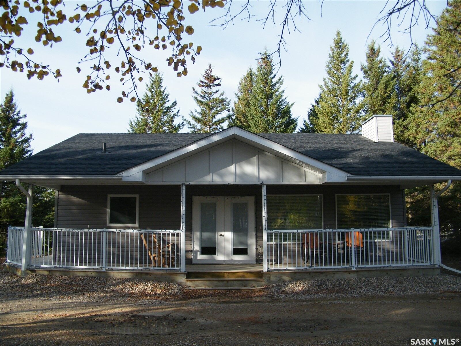 Property Photo:  431 Centre Street  SK S0K 2X0 
