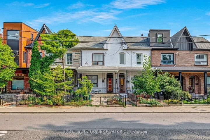 Property Photo:  246 Niagara Street 2nd Floor  ON M6J 2L4 