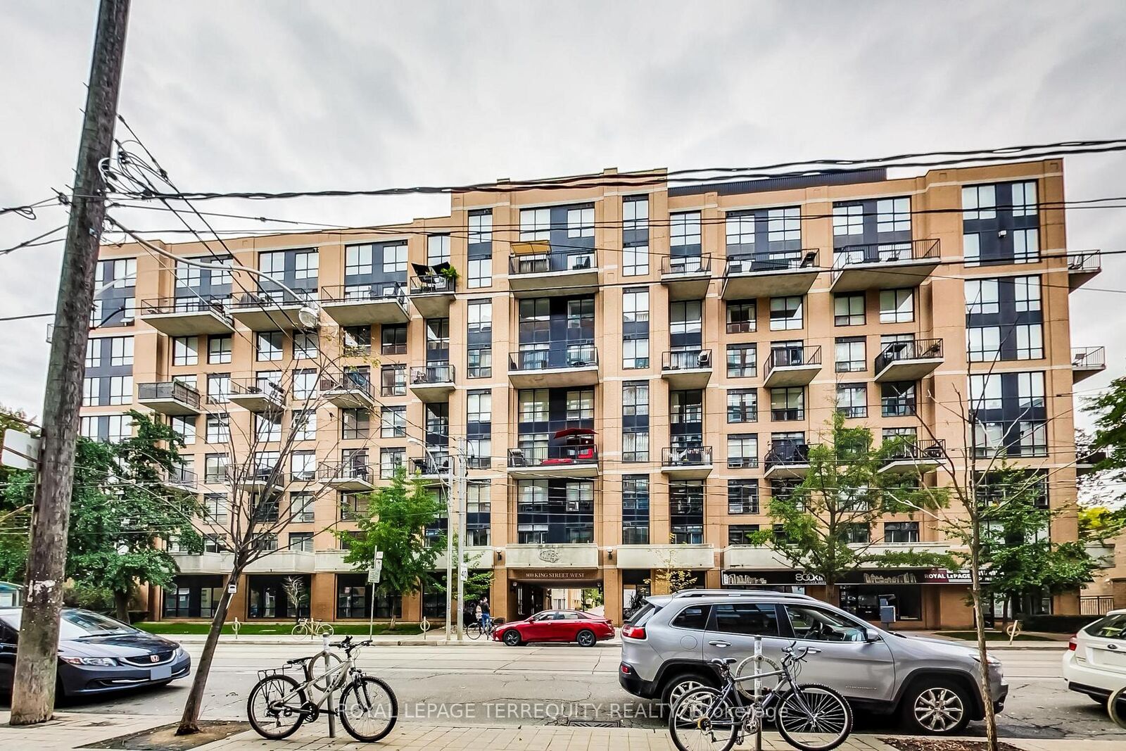 Property Photo:  800 King Street W 608  ON M5V 3M7 