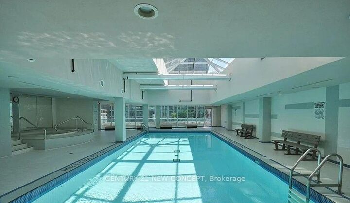 Property Photo:  18 Yonge Street 3302  ON M5E 1Z8 